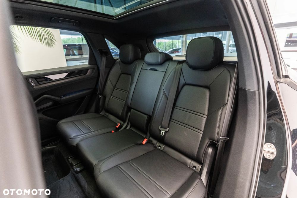 Porsche Cayenne Black Edition - 13