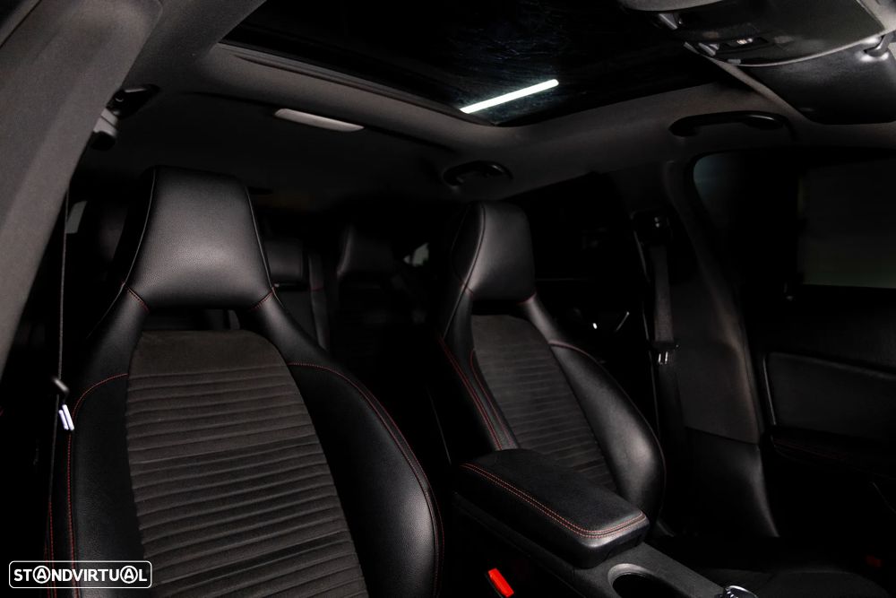 Mercedes-Benz CLA 220 - 8