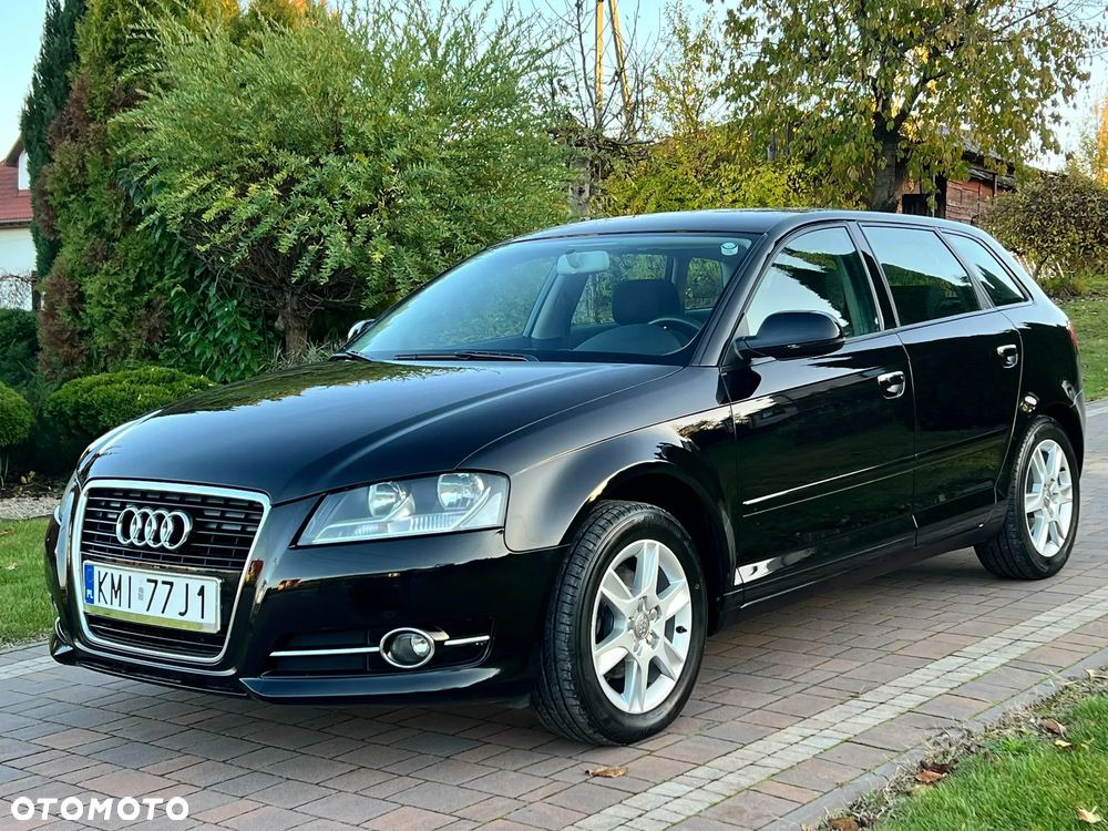 Audi A3 Sportback 2010 photo 4