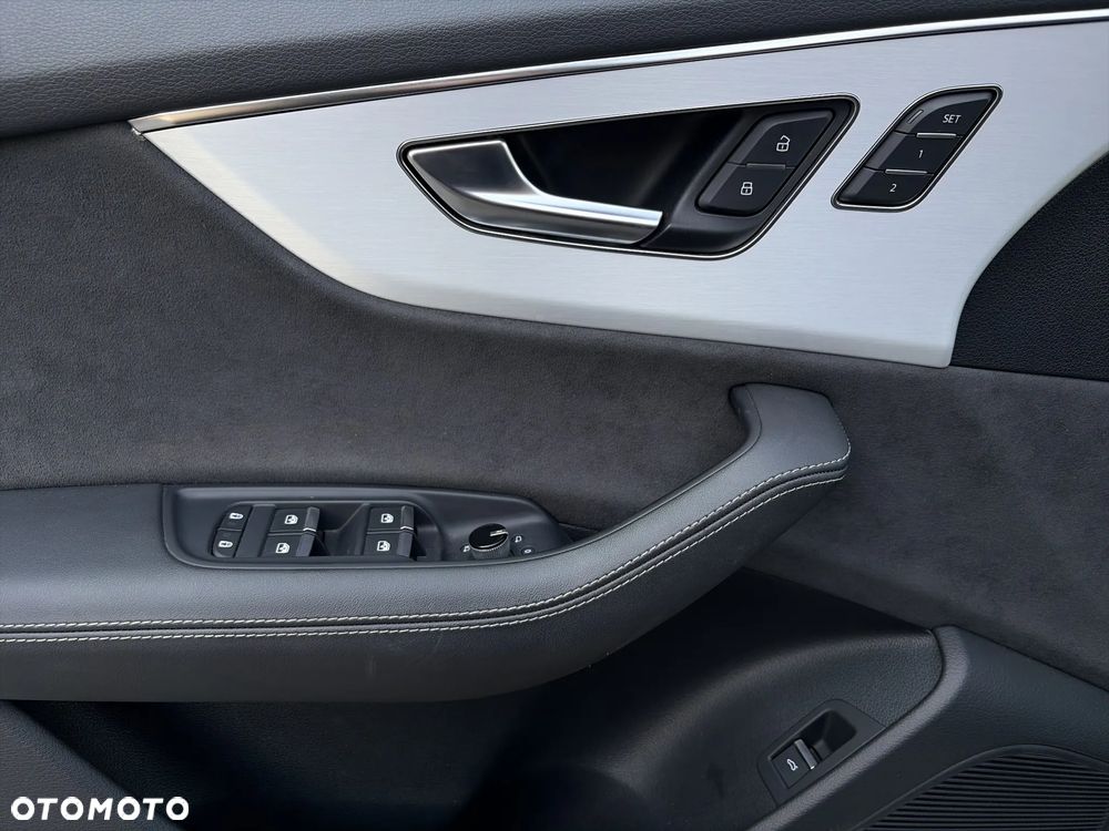 Audi Q8 45 TDI mHEV Quattro Tiptronic - 11