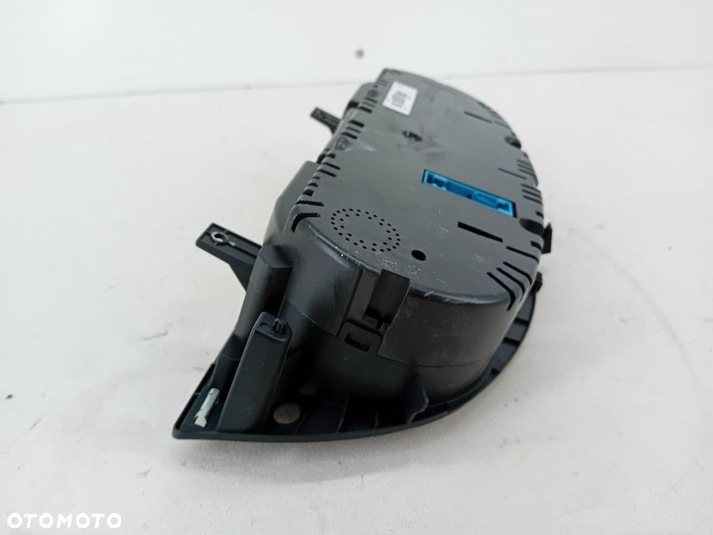 LICZNIK VW PASSAT B7 3AA920870D 2.0 TDI - 6