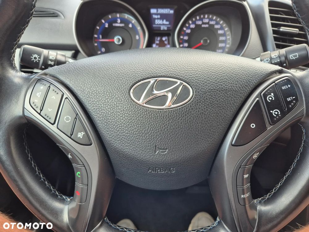 Hyundai i30 i30cw 1.6 CRDi Intro Edition - 5