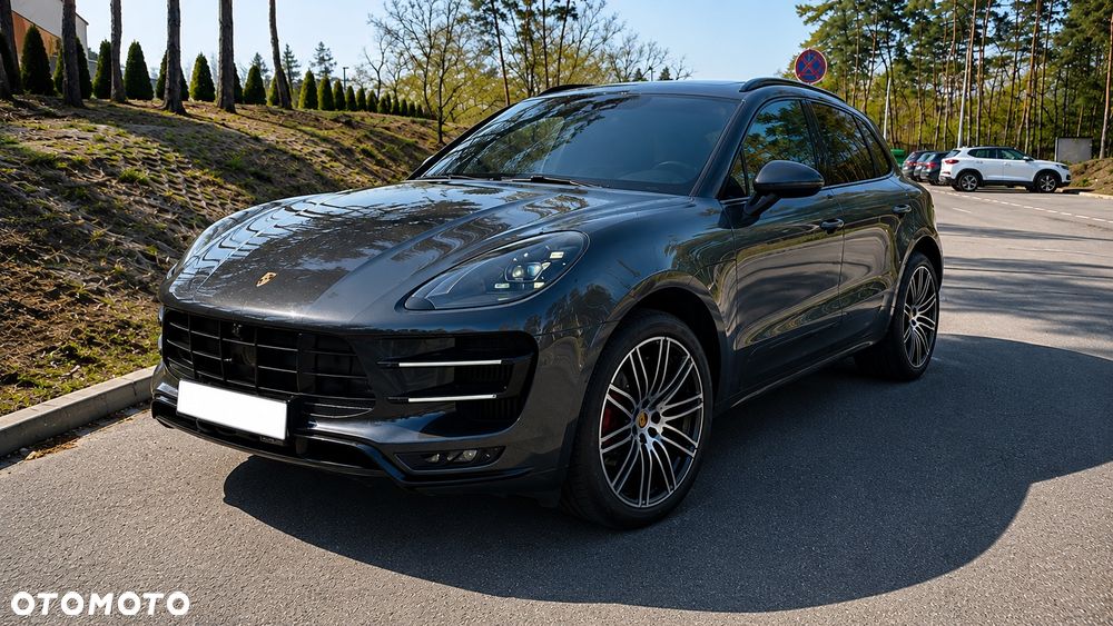 Porsche Macan - 1