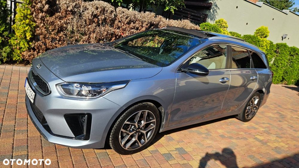 Kia Ceed SW 1.5 T-GDI DCT7 OPF GT Line - 4