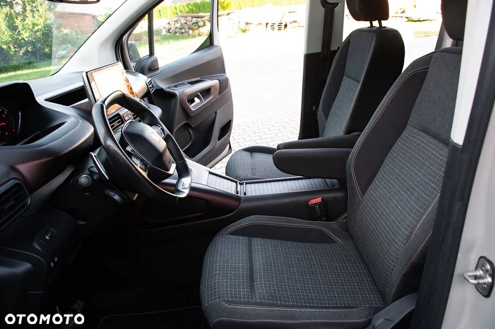 Peugeot Rifter BlueHDI 130 L2 EAT8 GT - 28