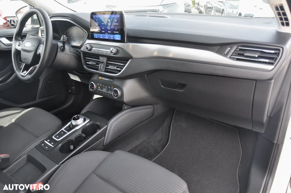 Ford Focus 1.5 EcoBlue Titanium Business - 9