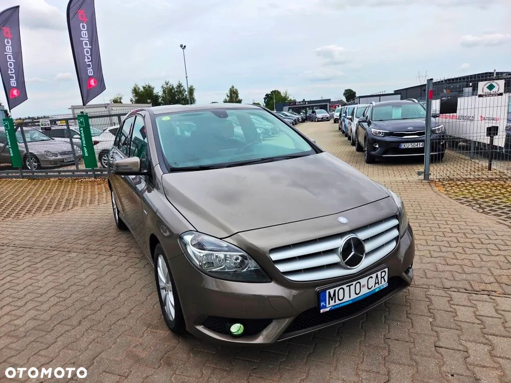 Mercedes-Benz Klasa B 180 CDI (BlueEFFICIENCY) 7G-DCT - 24