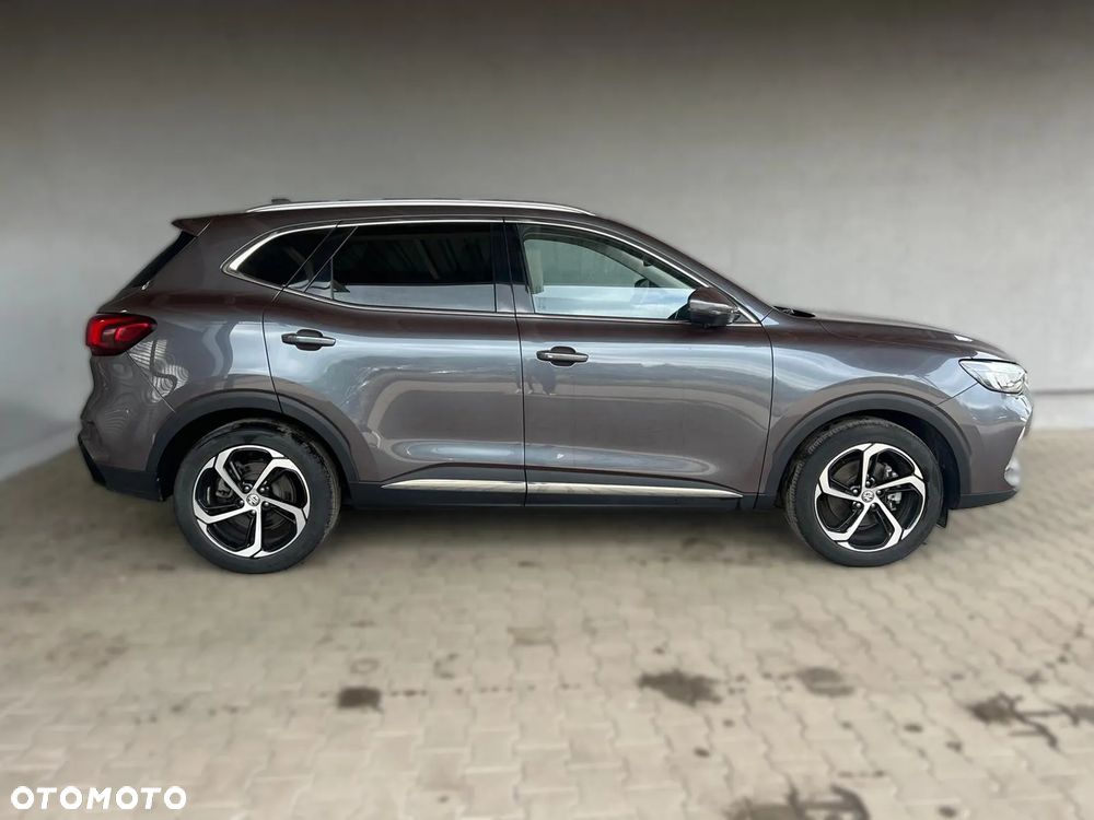 MG HS 1.5 T-GDI Exclusive DCT - 7