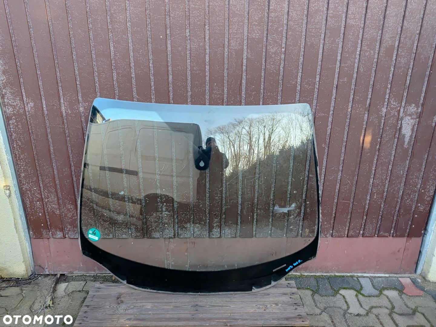 FOCUS MK3 SZYBA PRZEDNIA CZOŁOWA SENSOR - 1