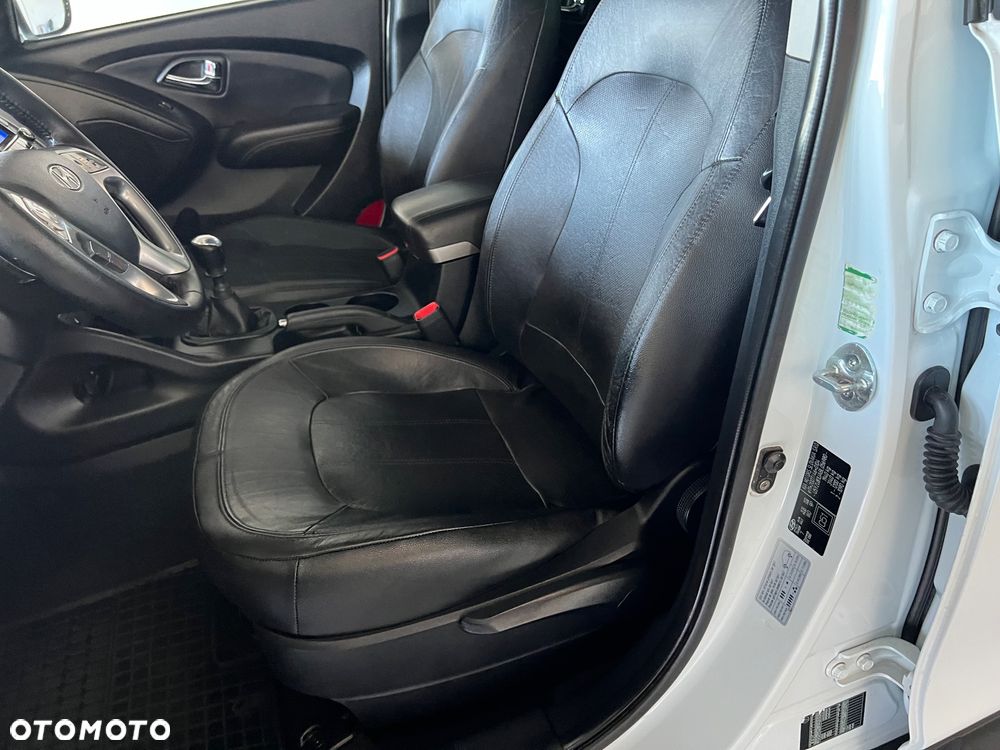 Hyundai ix35 - 12
