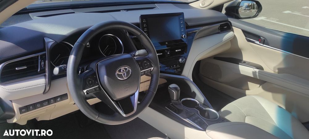 Toyota Camry 2.5 Exclusive - 14