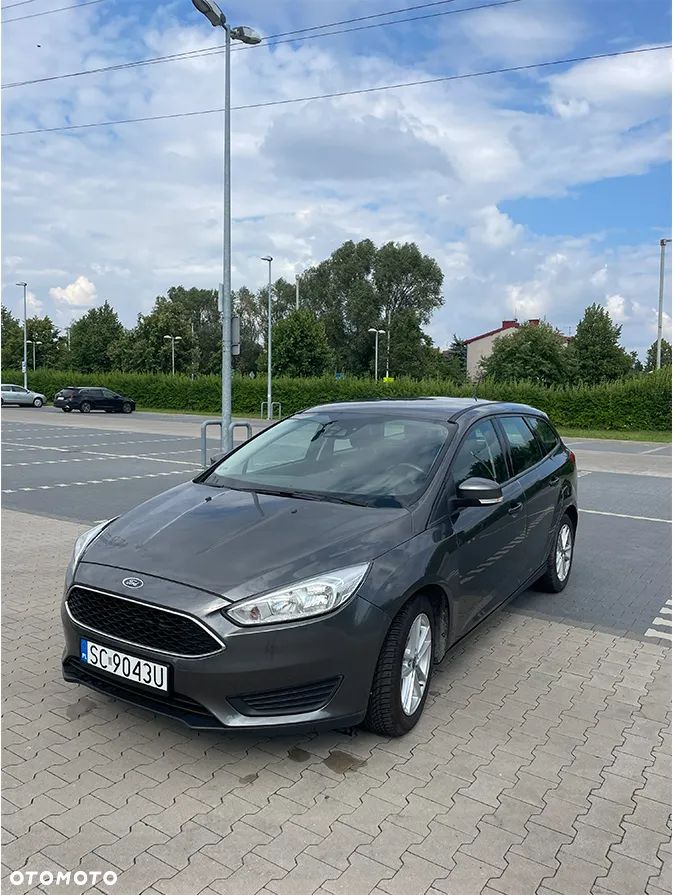 Ford Focus 1.6 Trend - 5