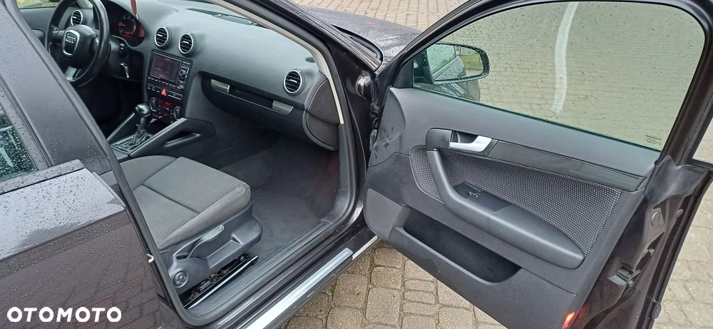 Audi A3 Sportback 2.0 TDI DSG S line Sportpaket plus - 7