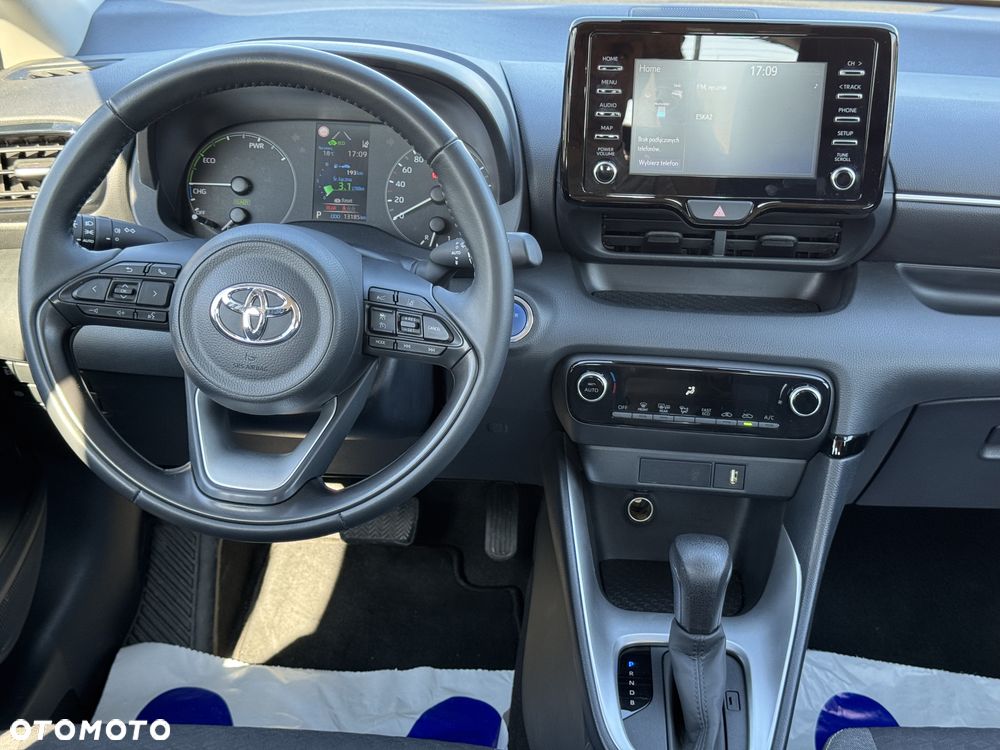 Toyota Yaris - 16