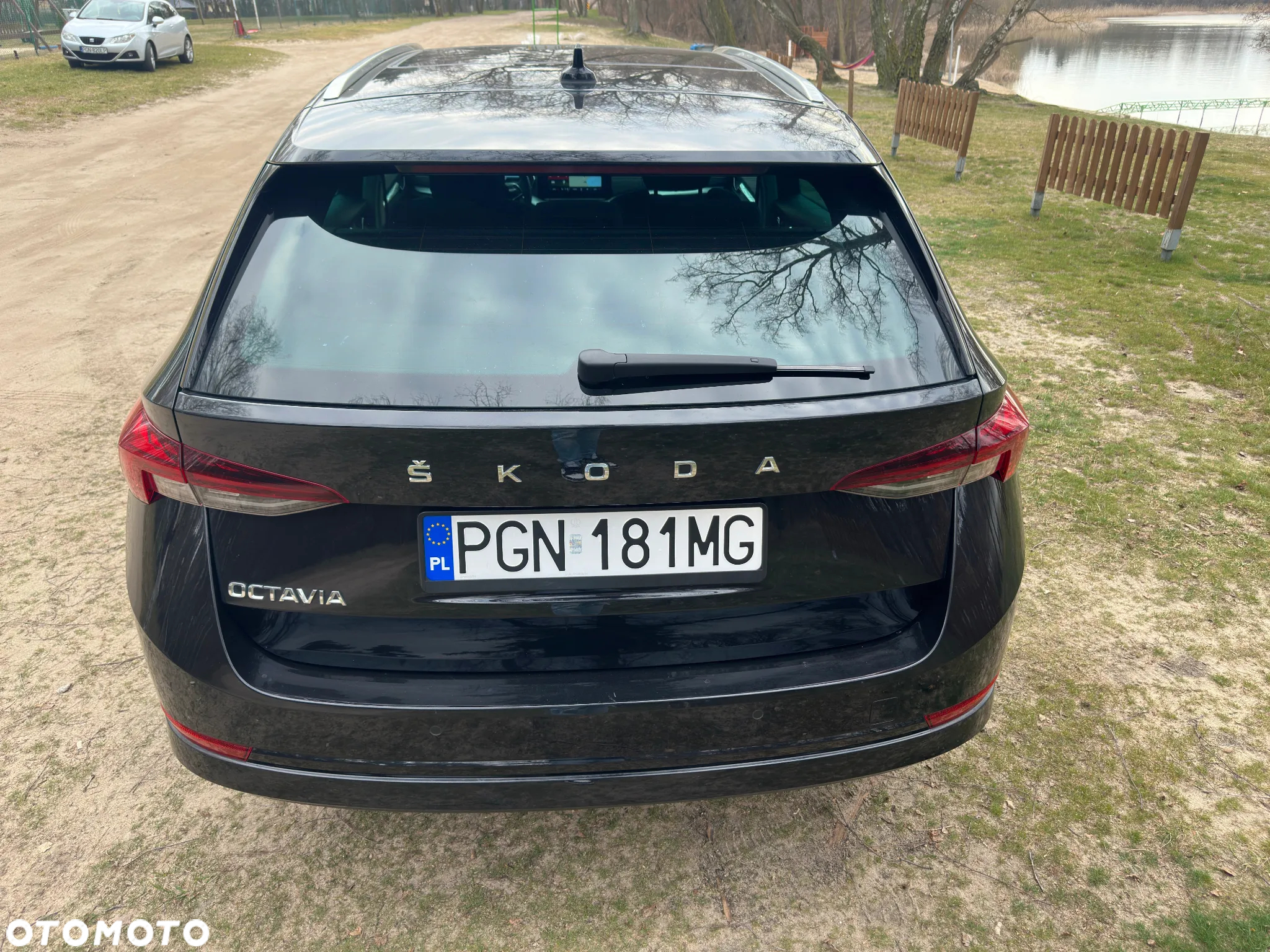 Skoda Octavia 2.0 TDI Ambition DSG - 9