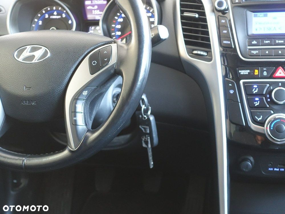 Hyundai i30 - 22