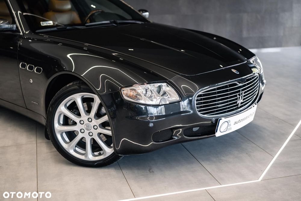 Maserati Quattroporte - 35