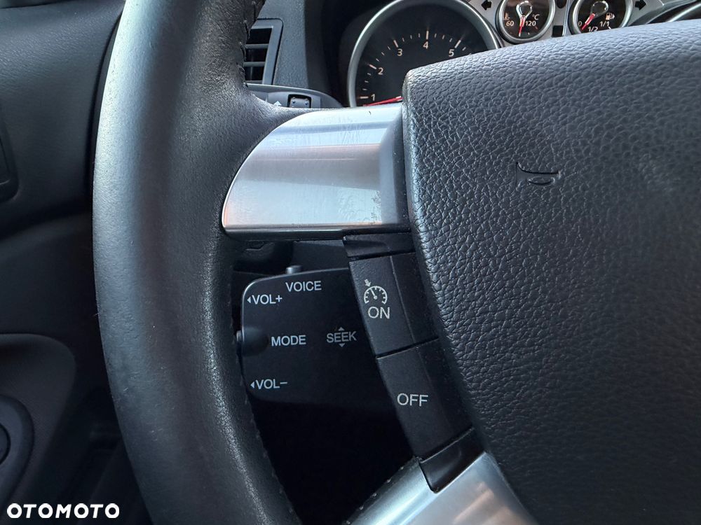 Ford Kuga 2.5 4x4 Titanium - 18