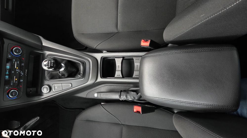 Ford Focus 1.5 EcoBoost Start-Stopp-System Business Edition - 23