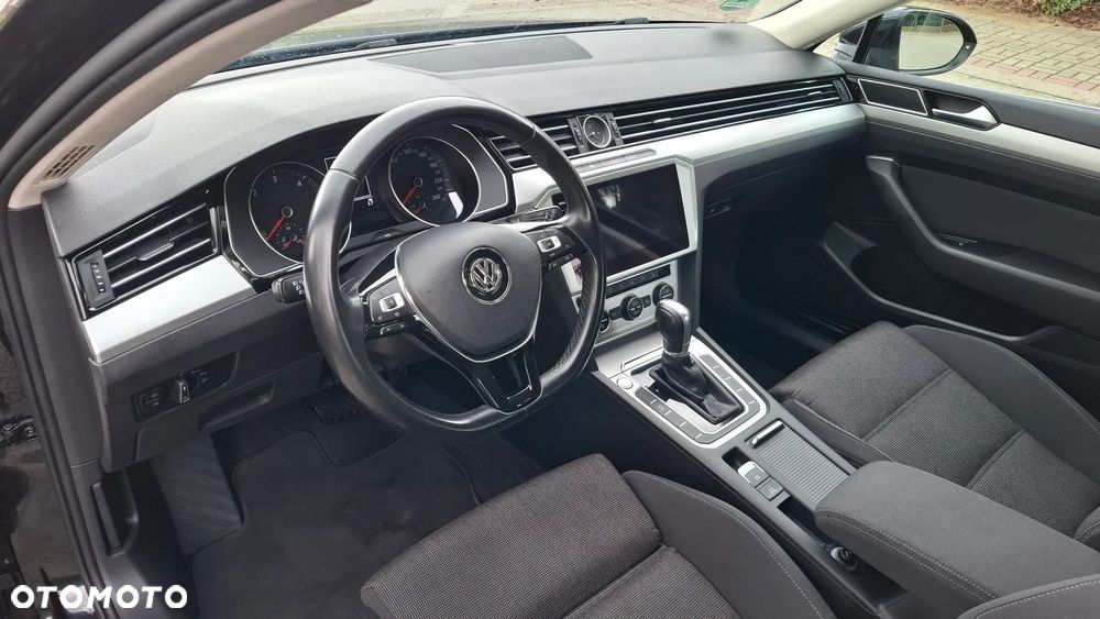 Volkswagen Passat 2.0 TDI (BlueMotion Technology) DSG Comfortline - 10