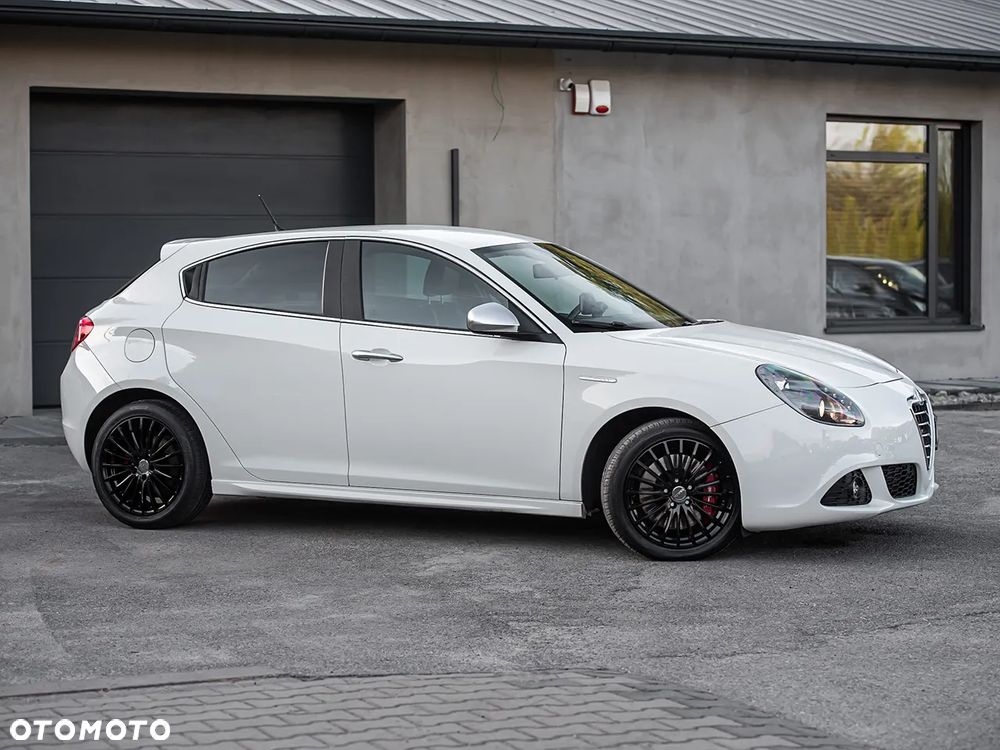 Alfa Romeo Giulietta 2.0 JTDM 20V TCT Speciale - 12