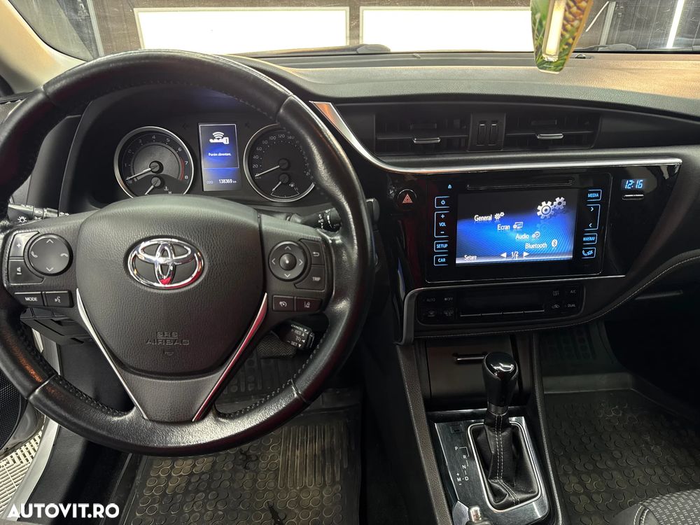 Toyota Corolla 1.6 Valvematic CVT Sol - 9