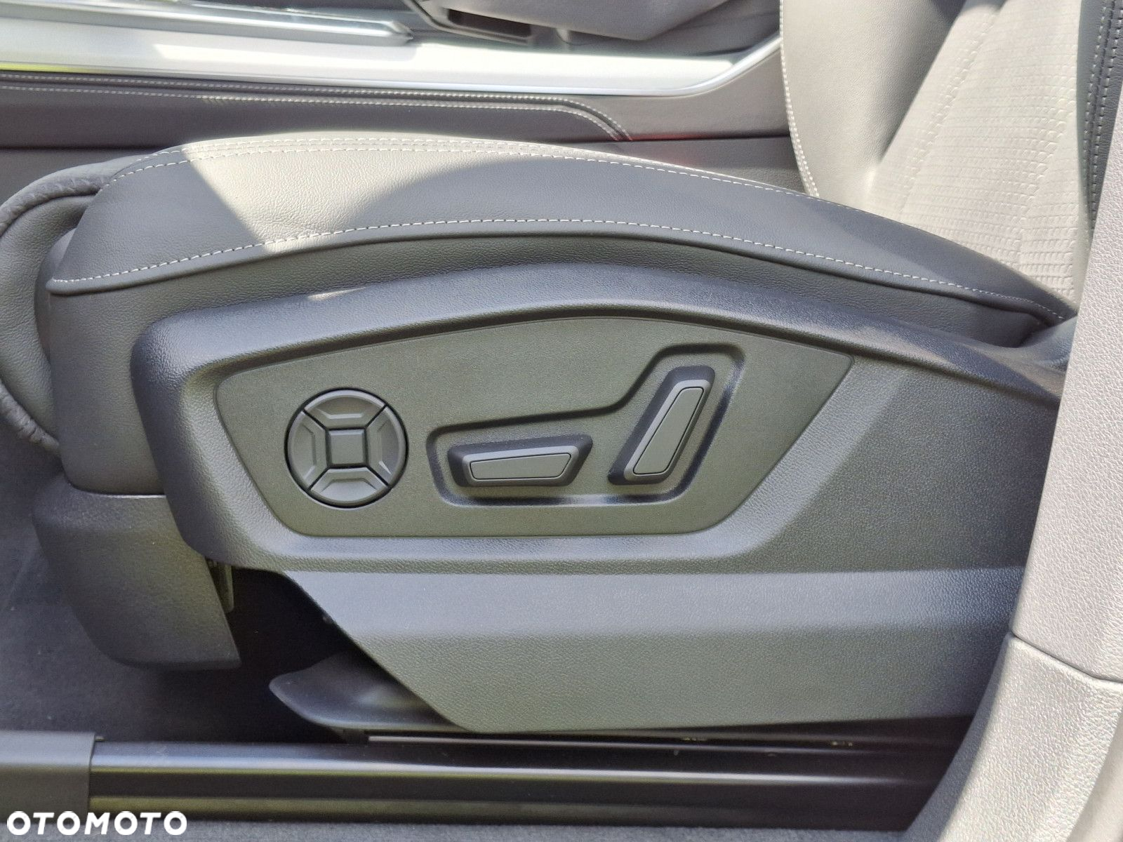 Audi Q8 - 18