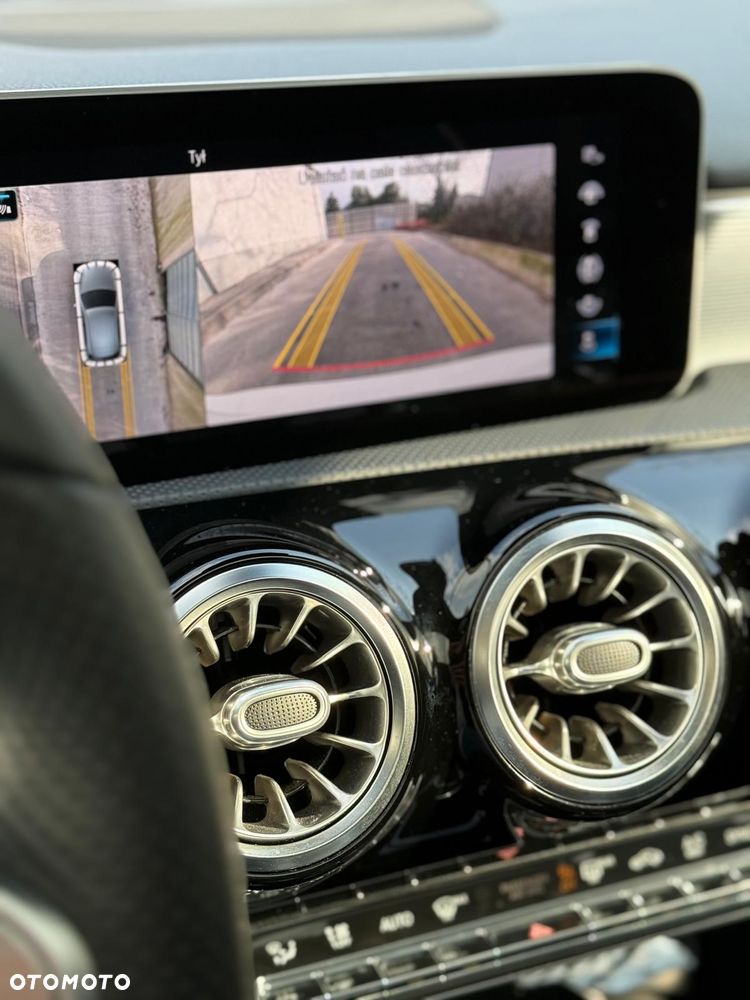 Mercedes-Benz Klasa A 220 4-Matic AMG Line 7G-DCT - 15