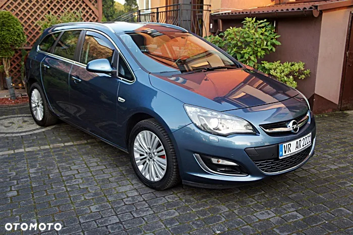 Opel Astra 2.0 CDTI Exklusiv - 13
