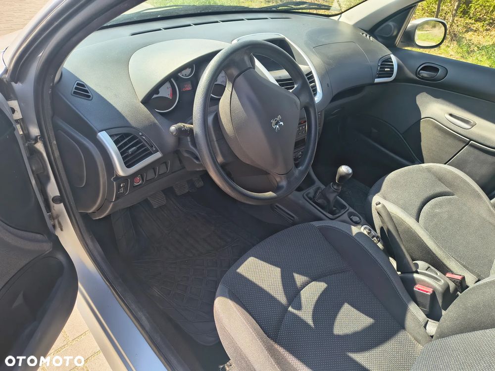 Peugeot 206 plus 75 - 14