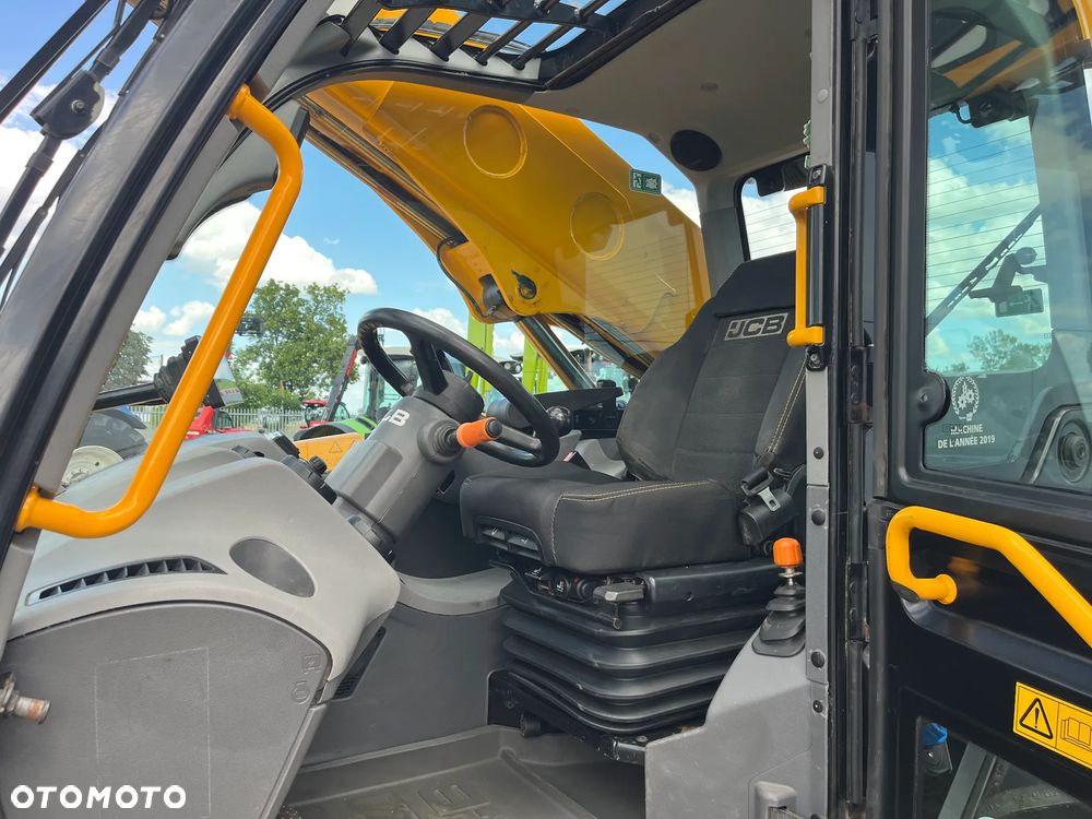 JCB 532-70 Agri - 10