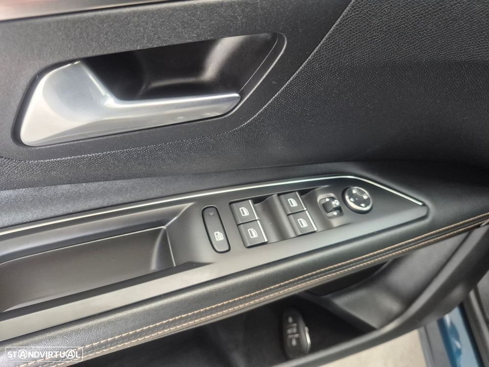 Peugeot 3008 1.5 BlueHDi GT Line J19 EAT8 - 10