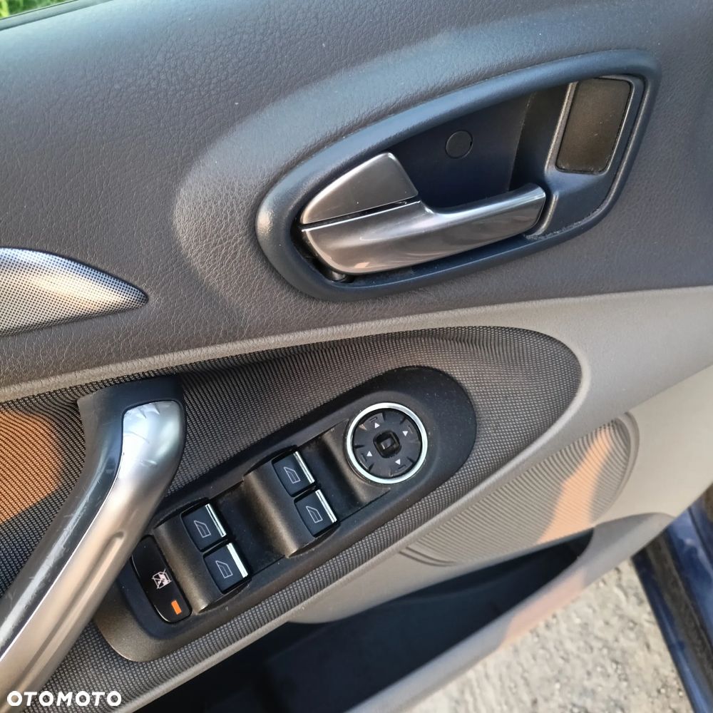 Ford Galaxy 2.0 Concept - 9