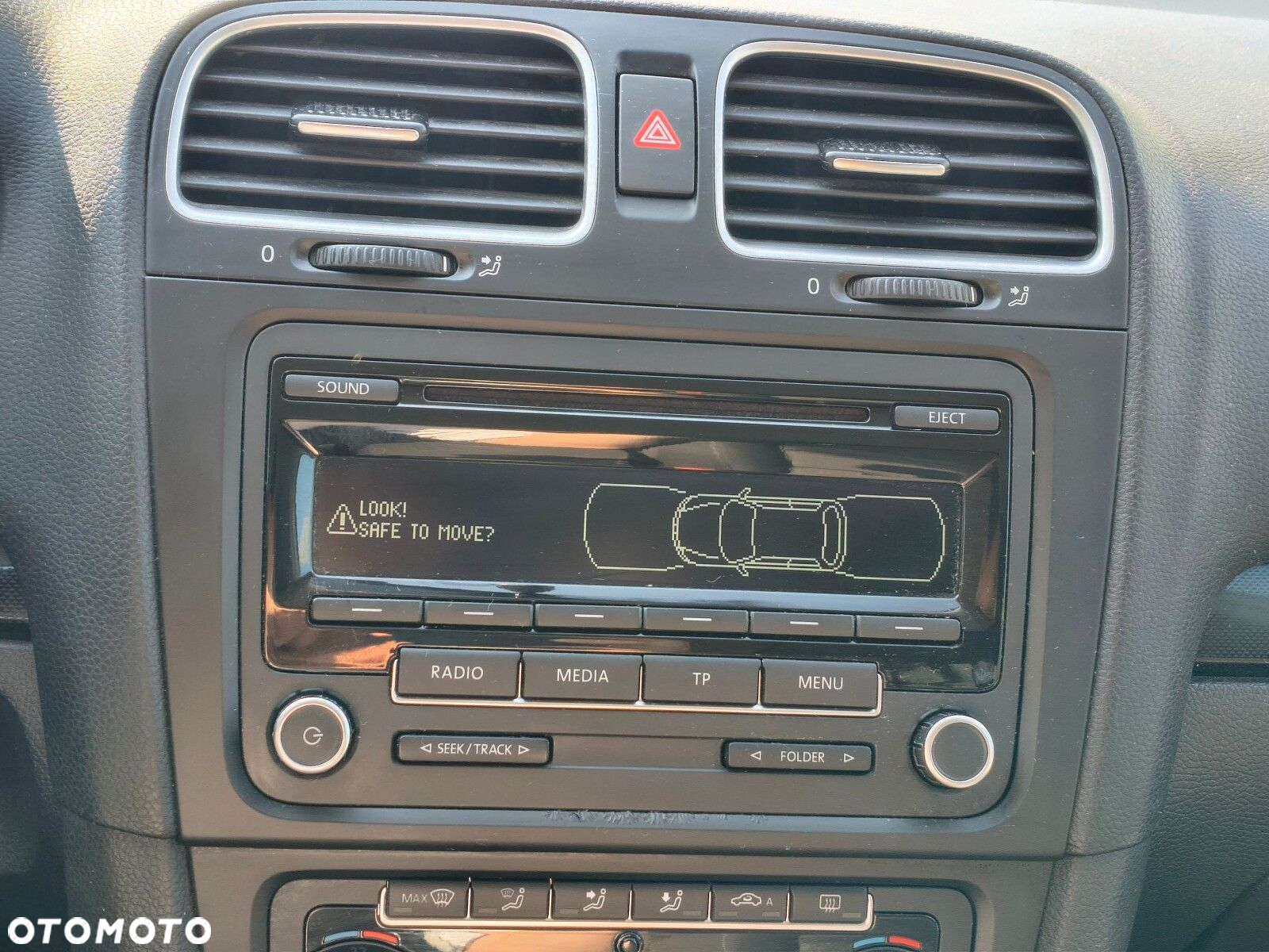 Volkswagen Golf - 17