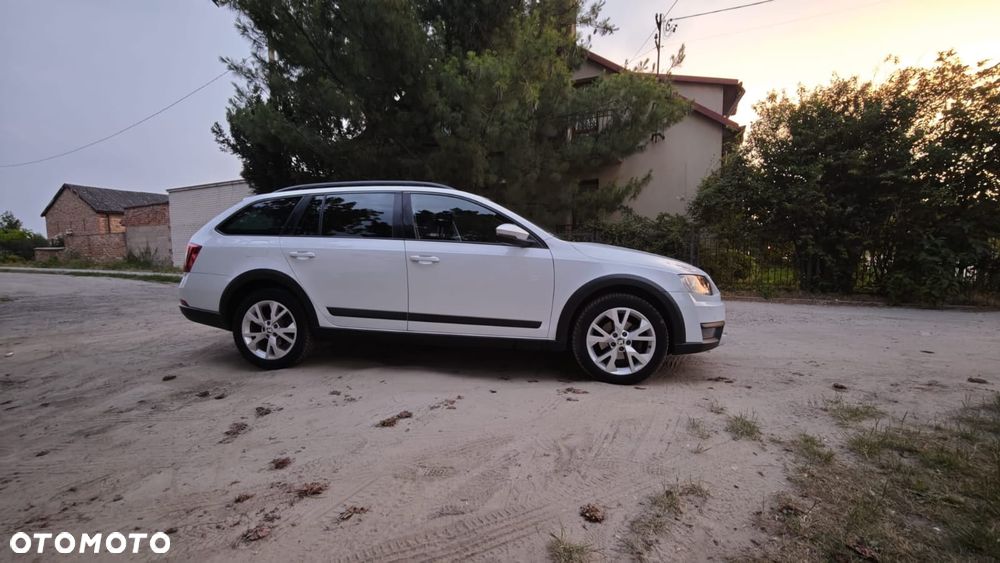 Skoda Octavia Scout 2.0 TDI 4x4 - 4