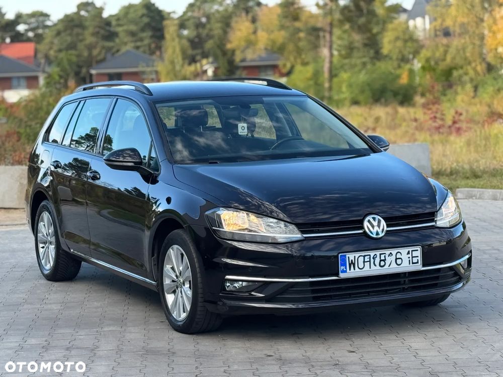 Volkswagen Golf - 10