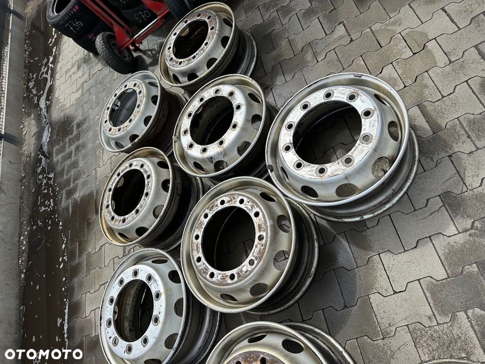 Felgi Stalowe 22,5 x 9,00 - 4