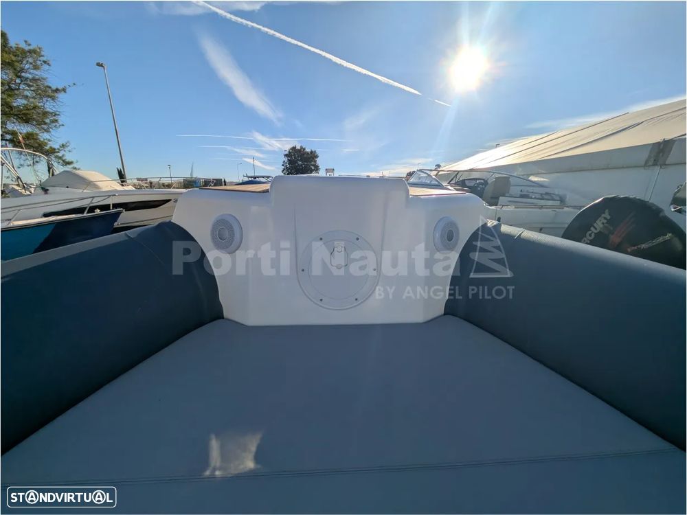 Capelli Tempest 850 Open - 20