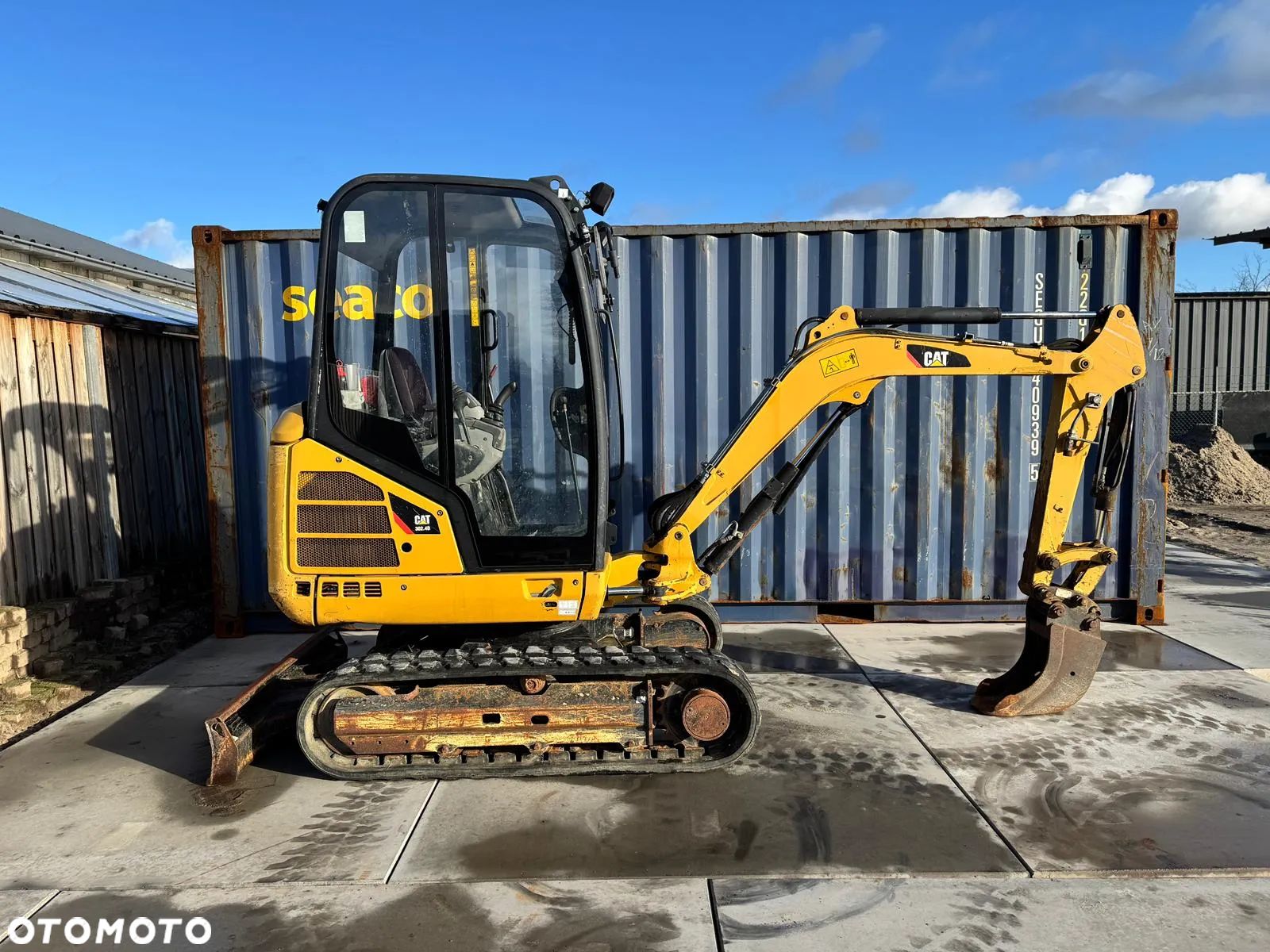 Caterpillar 302.4D - 1