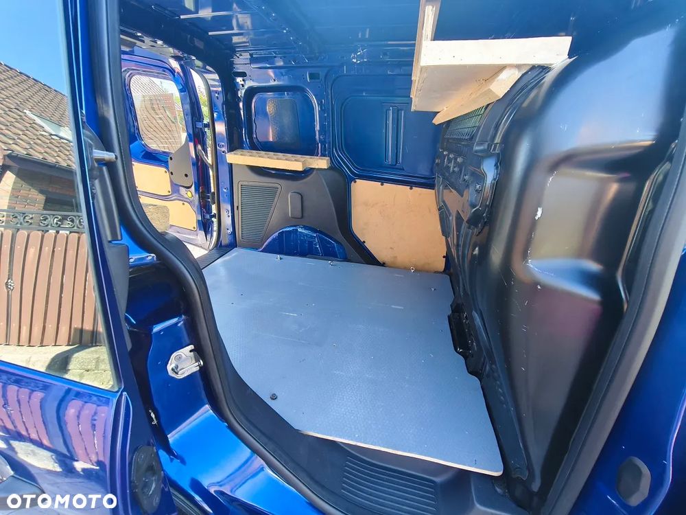 Ford Transit Connect - 10