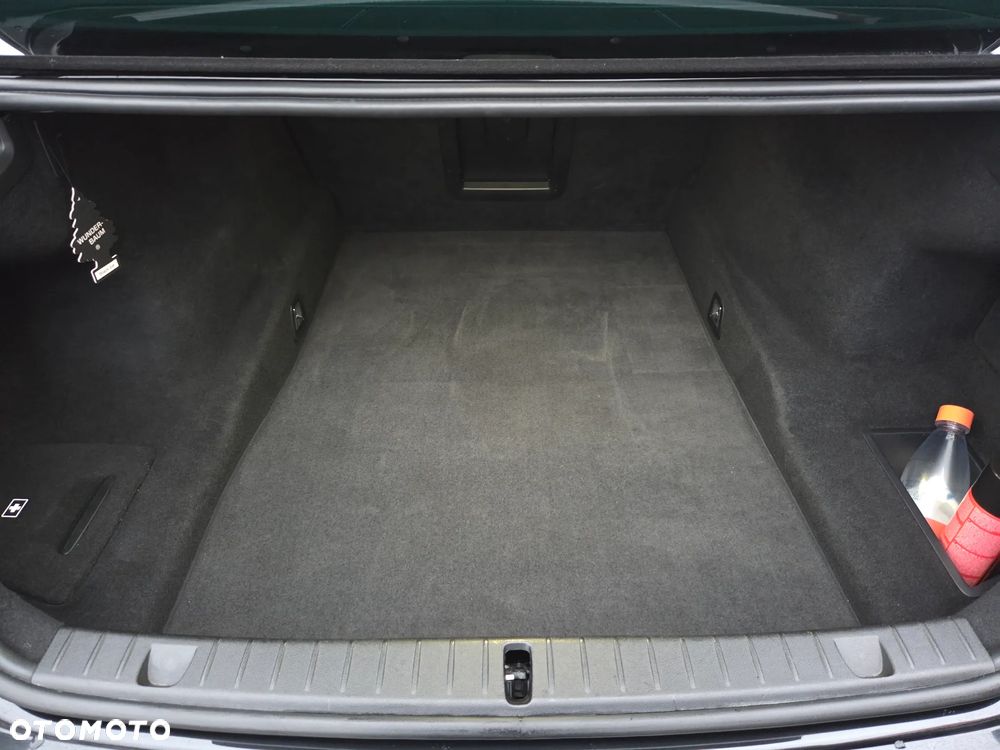 BMW Seria 7 740d xDrive - 9