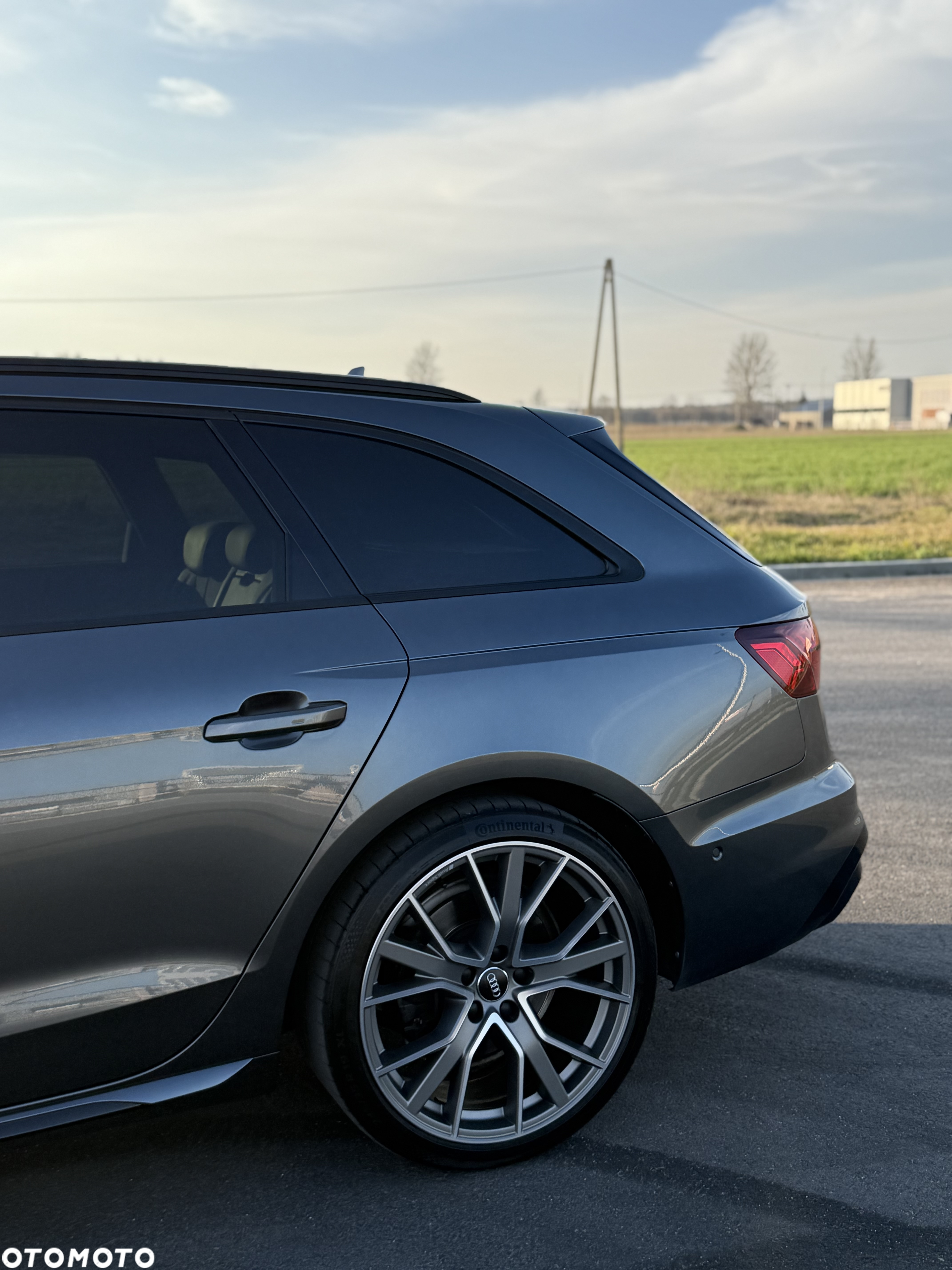Audi A4 Avant 40 TDI S tronic - 13