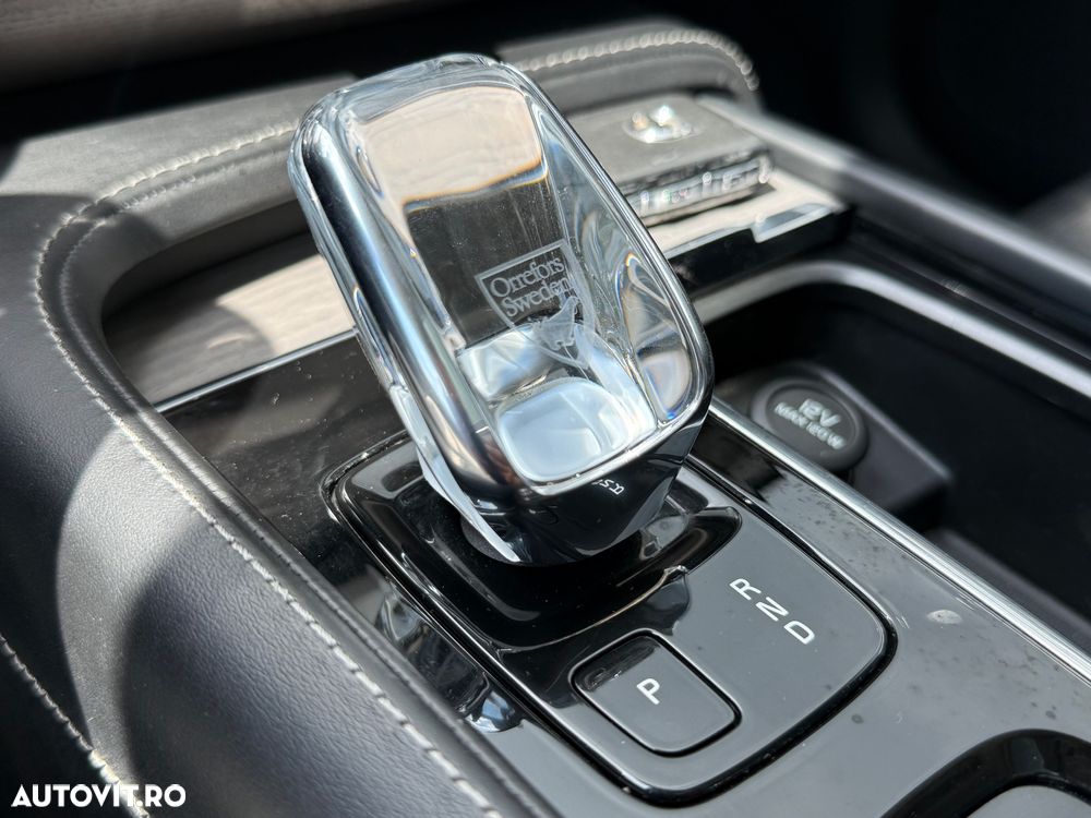 Volvo XC 90 - 12