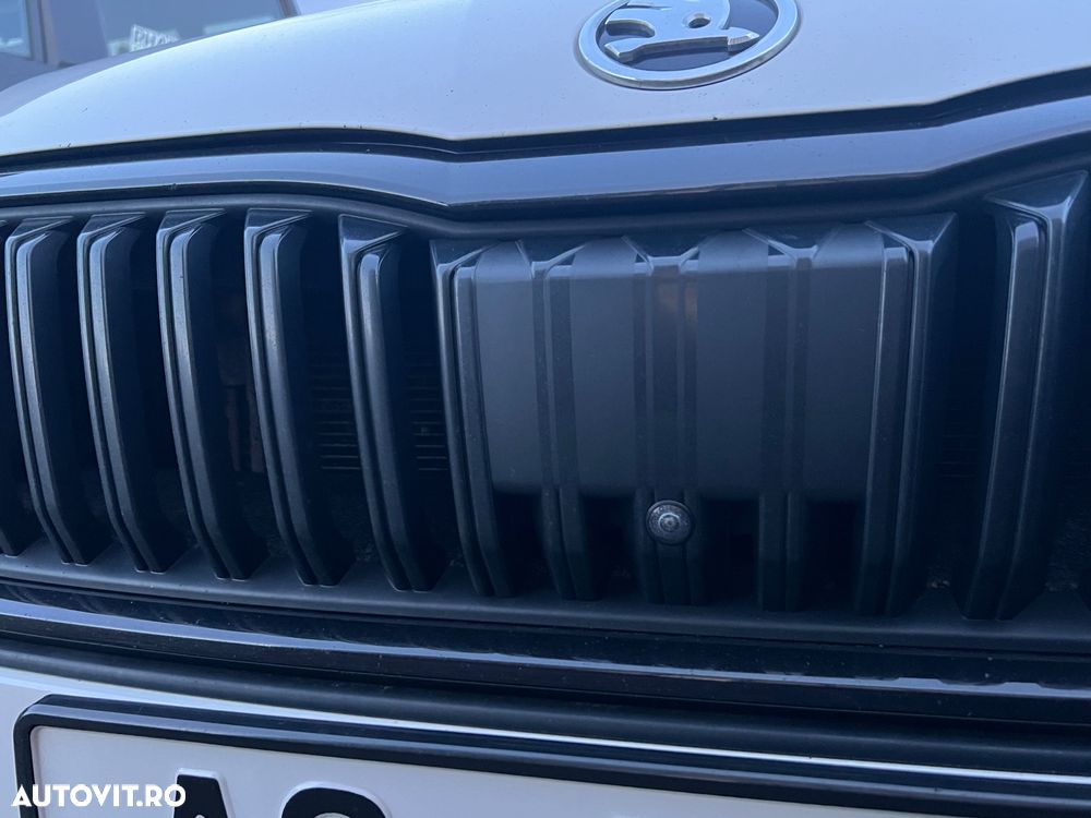 Skoda Octavia 2.0 TDI DSG 4X4 RS Plus - 39