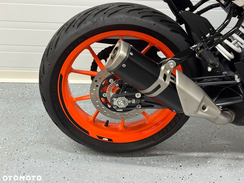KTM Duke 125 - 13