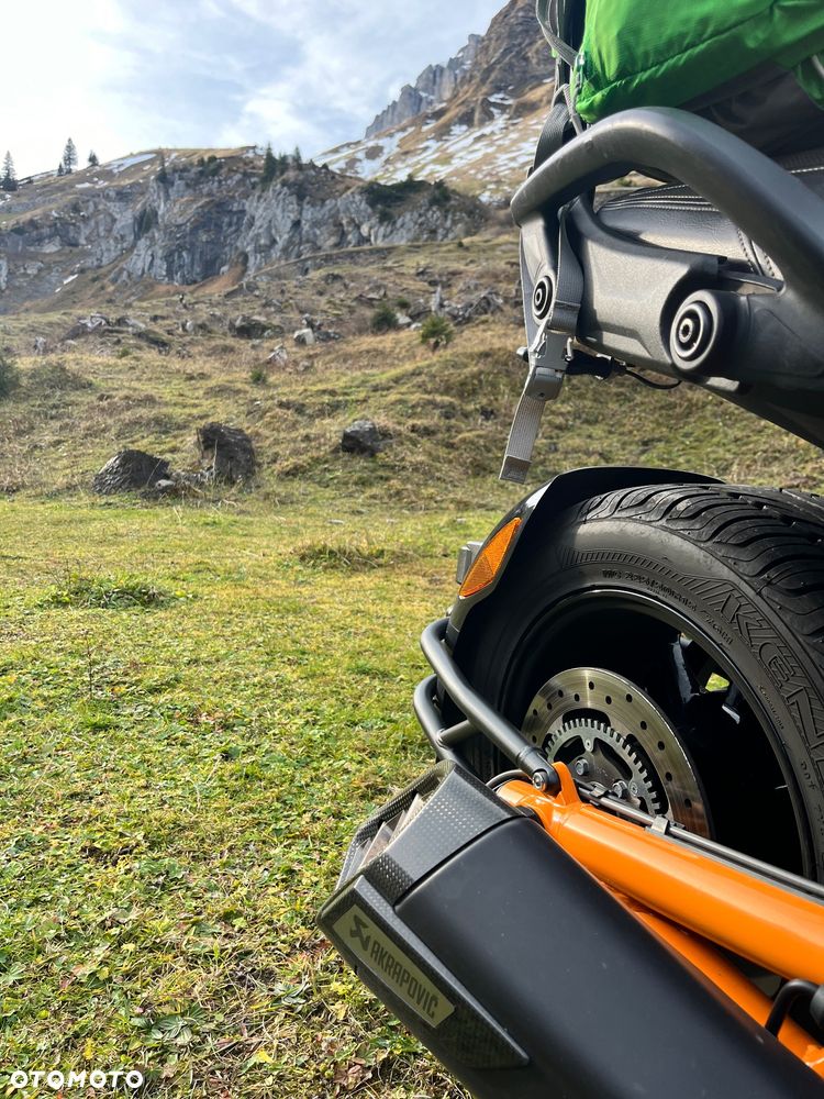 Can-Am Spyder - 3