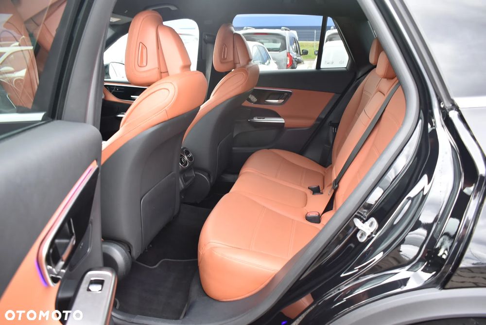 Mercedes-Benz GLC 300 d mHEV 4-Matic Avantgarde - 11