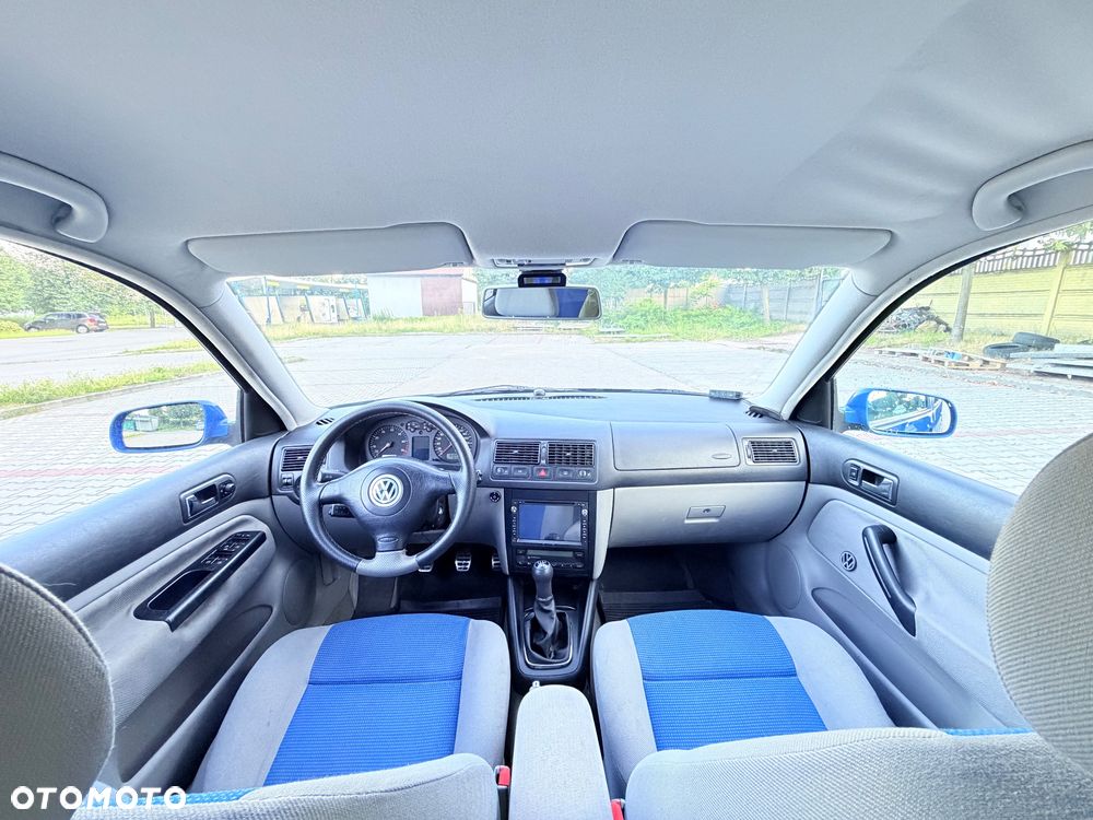 Volkswagen Golf - 18