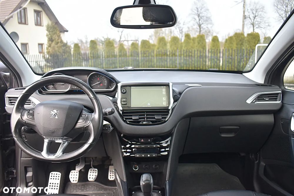 Peugeot 2008 120 VTI Allure - 36