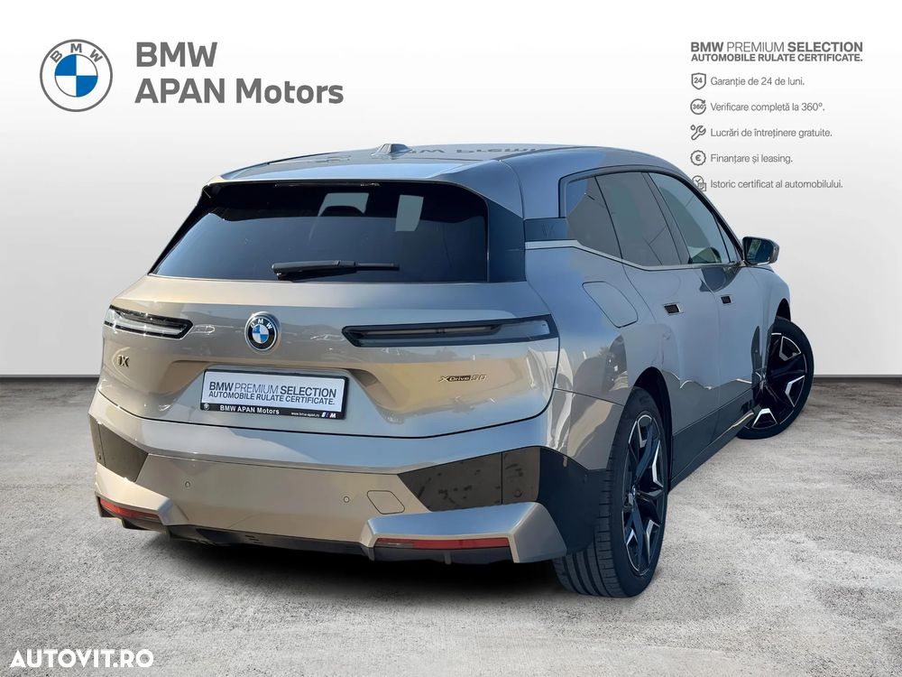 BMW iX xDrive50 - 5